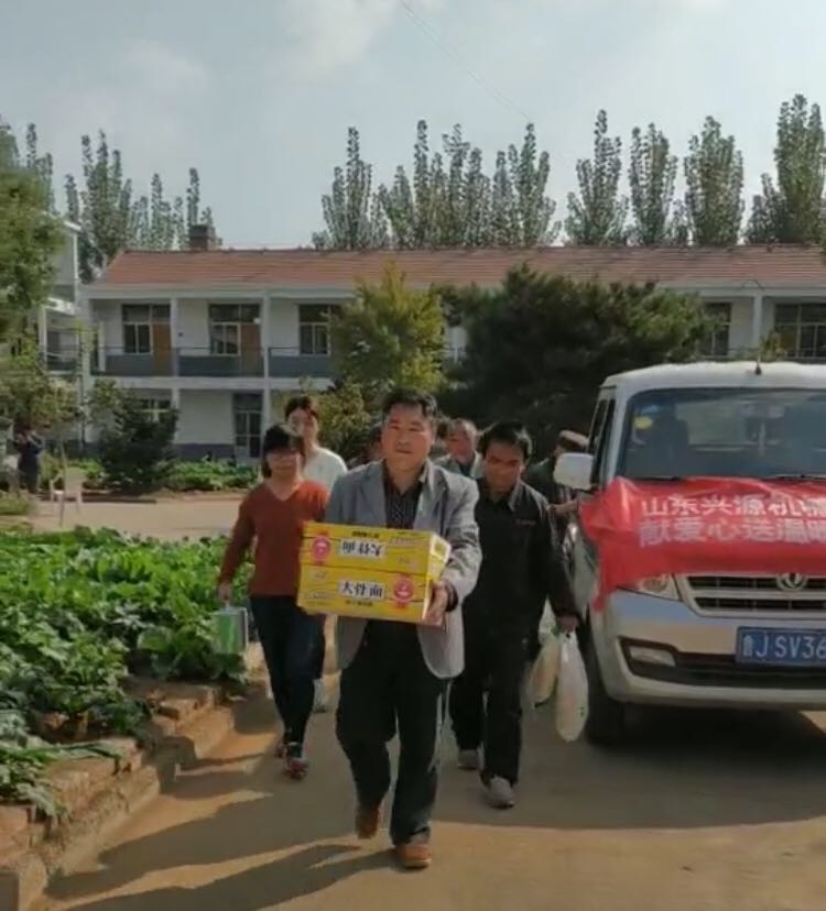 山東興源機(jī)械有限公司|起重機(jī)|行車|山東興源機(jī)械|單梁起重機(jī)|電動葫蘆|起重配件|www.dqgps.cn|xyqzj|xyqzj.com|興源起重機(jī)|興源|起重機(jī)行車|起重設(shè)備|起重機(jī)械